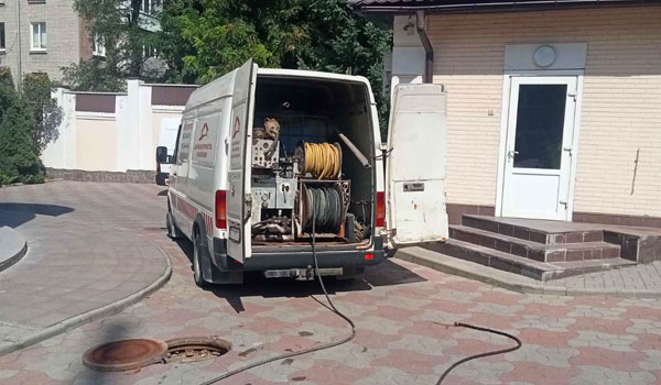 Услуга прочистки труб Дніпро и канализации Услуга прочистки труб Дніпро и канализации